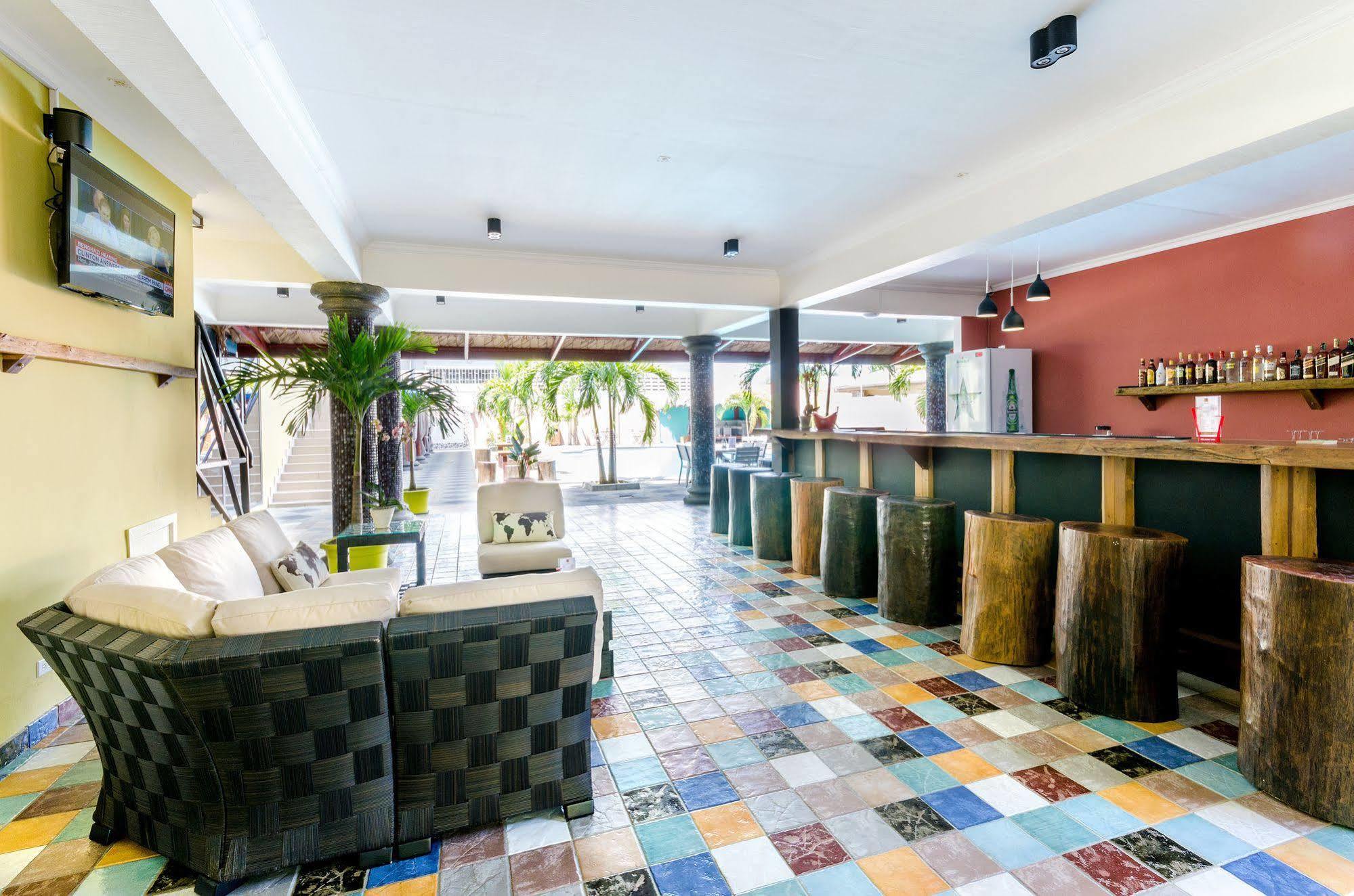 Hotel Babylon Paramaribo Esterno foto